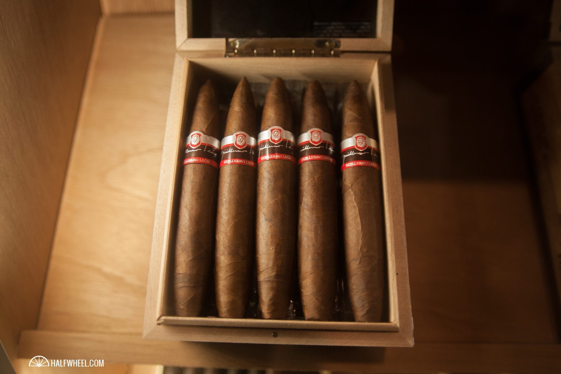 La Aurora Miami Cigar IPCPR 2014-06
