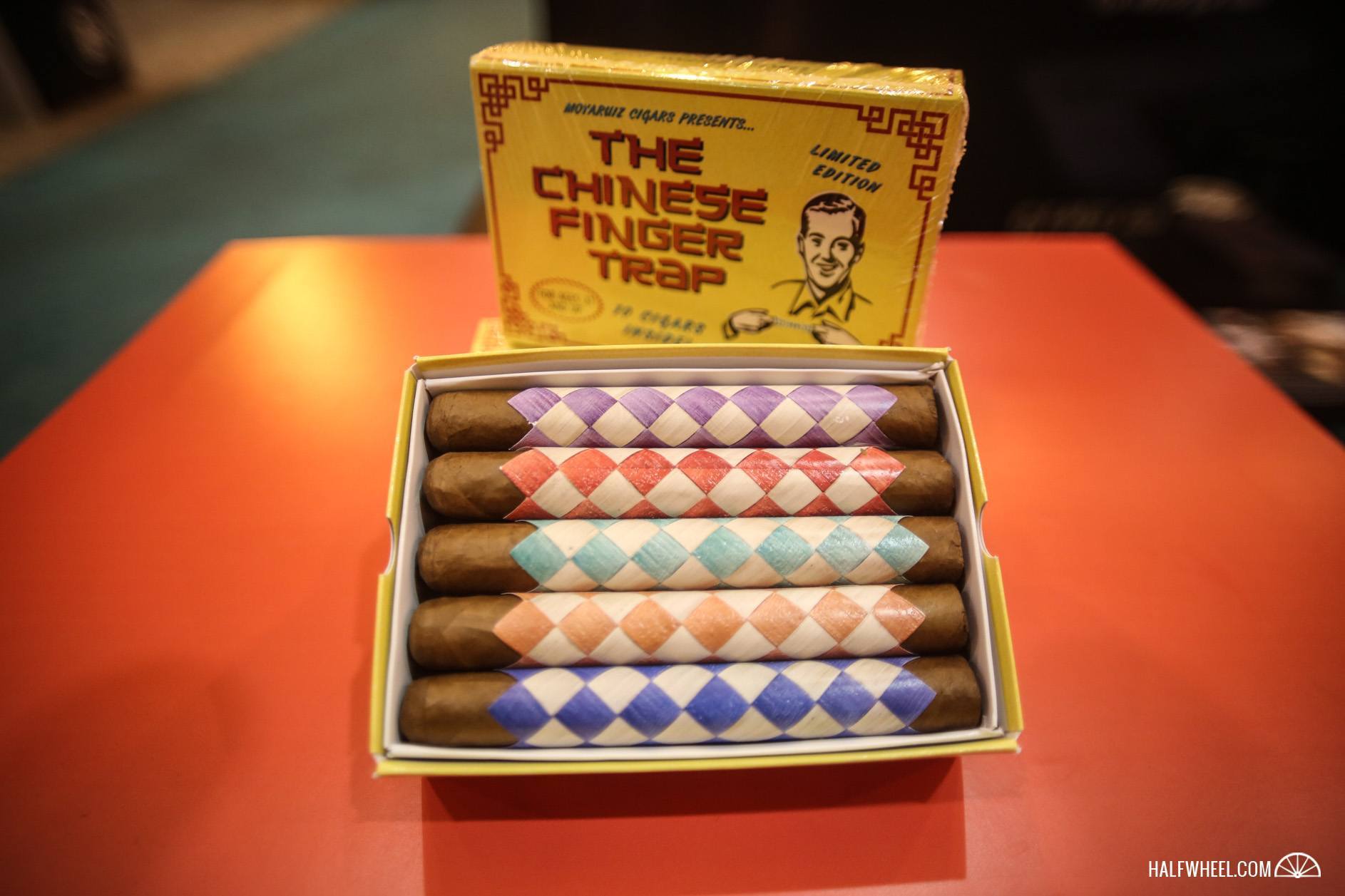 MoyaRuiz Cigars Chinese Finger trap