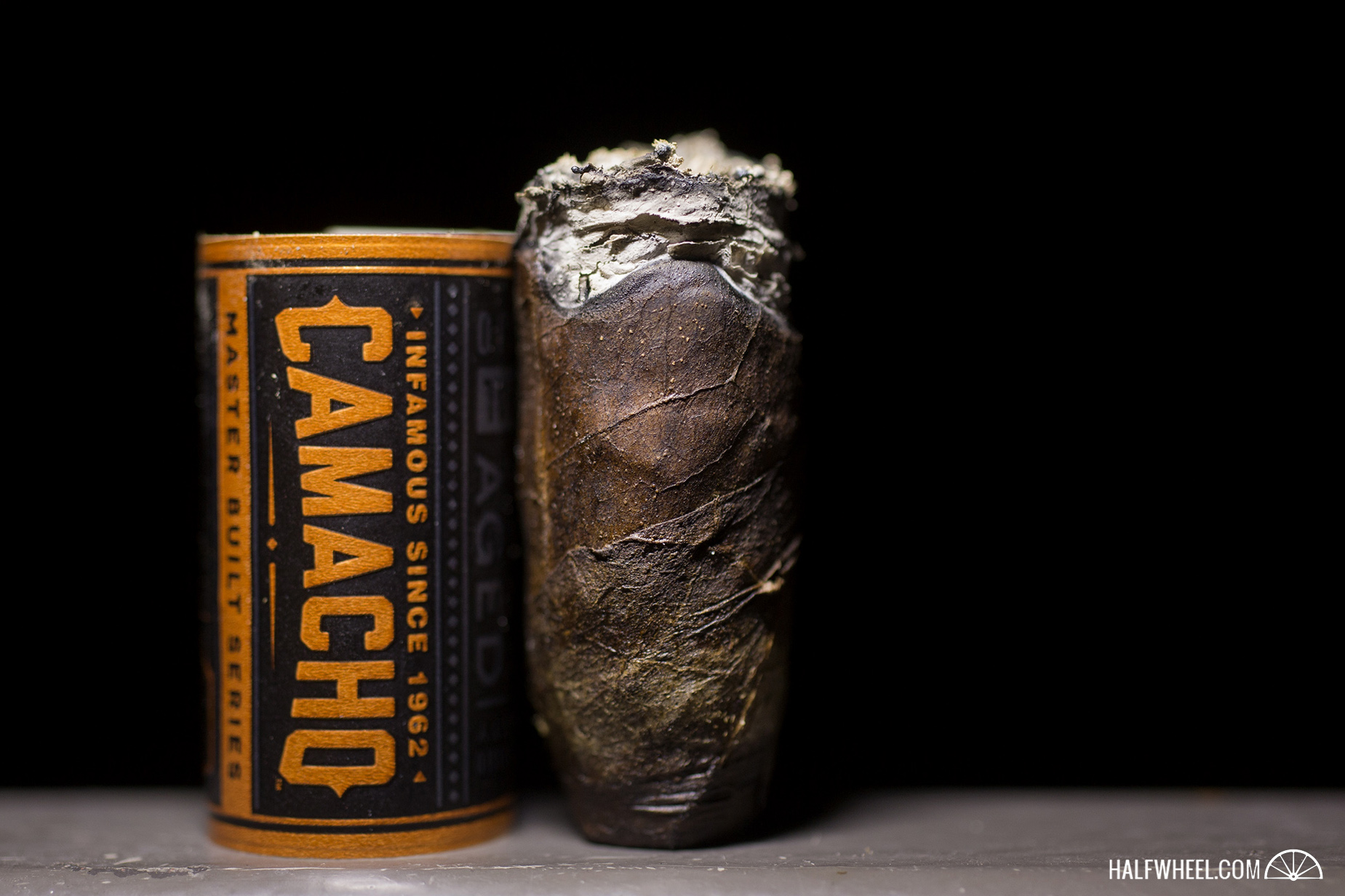Camacho American Barrel-Aged Perfecto Gordo 4