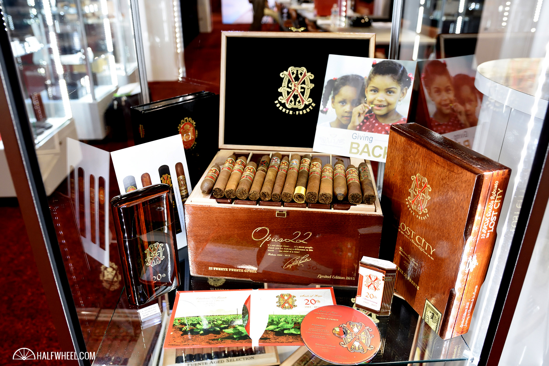 Prometheus 2016 Limited Edition Fuente Fuente OpusX Story Humidor IPCPR 2016