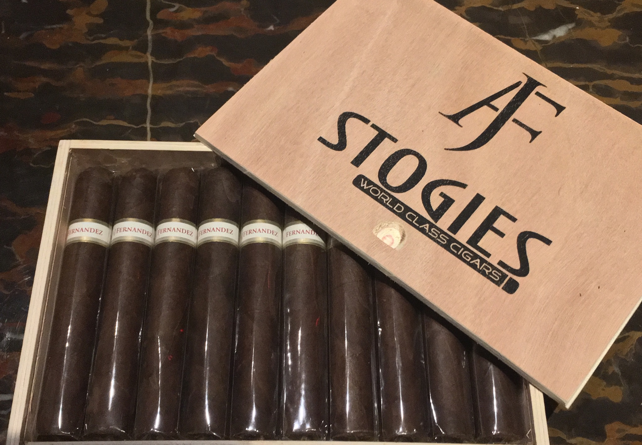 stogies-world-class-cigars-a-j-fernandez-exclusive