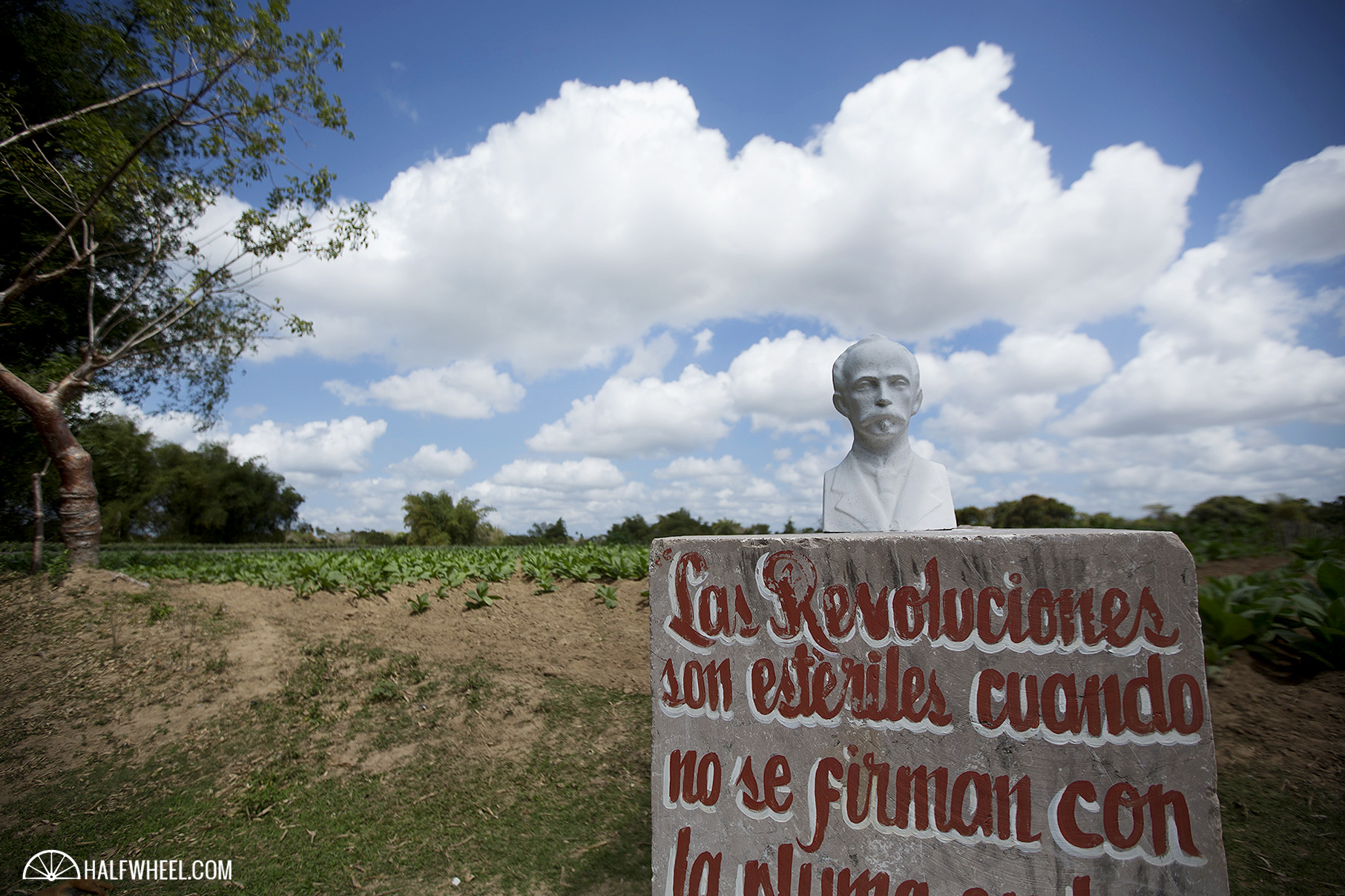 Festival del Habano XIX Day 2 Hector Luis Prieto Farm Bust Of Jose Martí