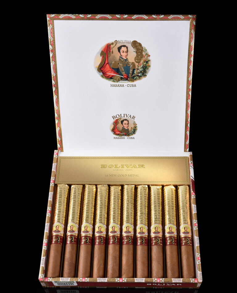 Bolívar New Gold Medal Arriving at La Casa del Habano Stores halfwheel